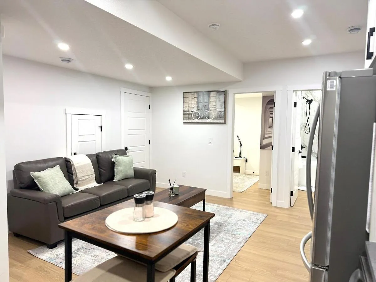 Luxe Stay With A Designer Touch Calgary 0*,  Canada