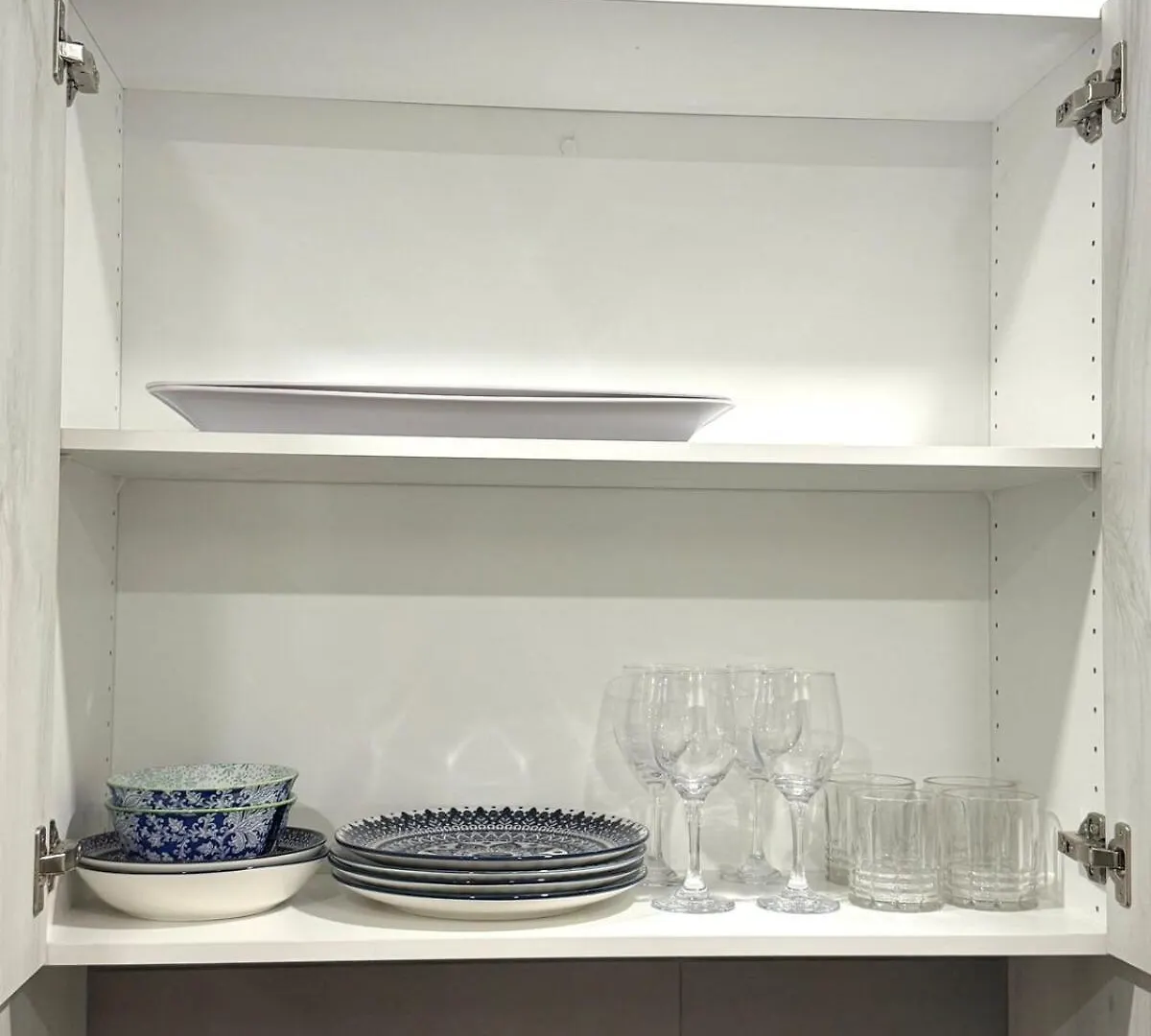 Luxe Stay With A Designer Touch Calgary Apartment