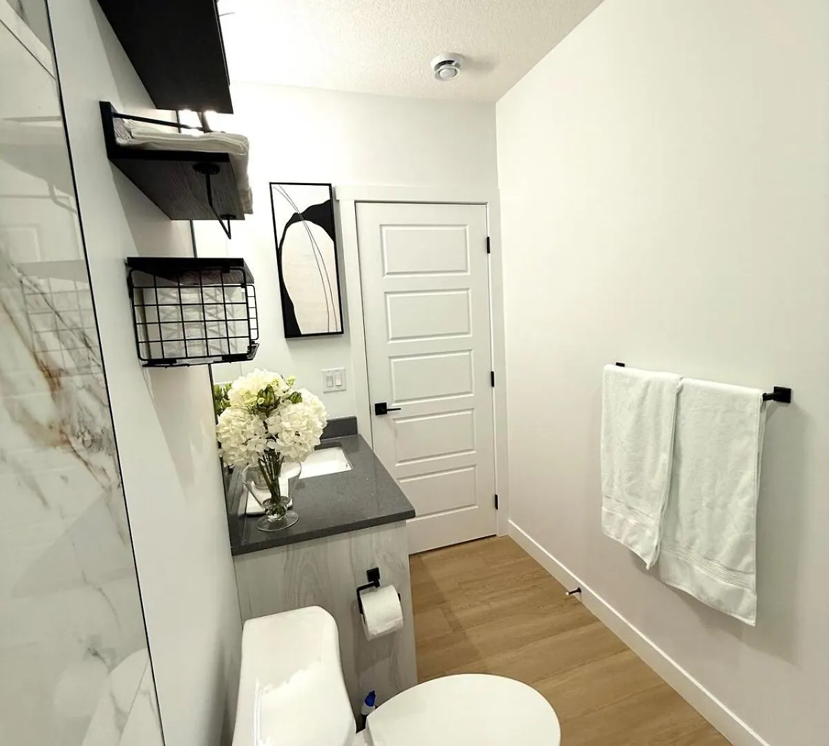 Luxe Stay With A Designer Touch Calgary 0*,  Canada